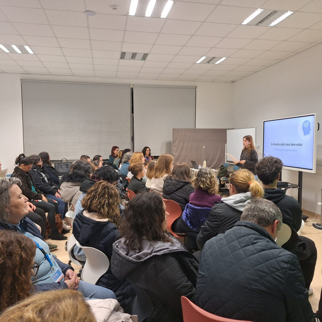 ETPC Promove Bem-Estar Mental na Primeira Sessão da Escola de Pais